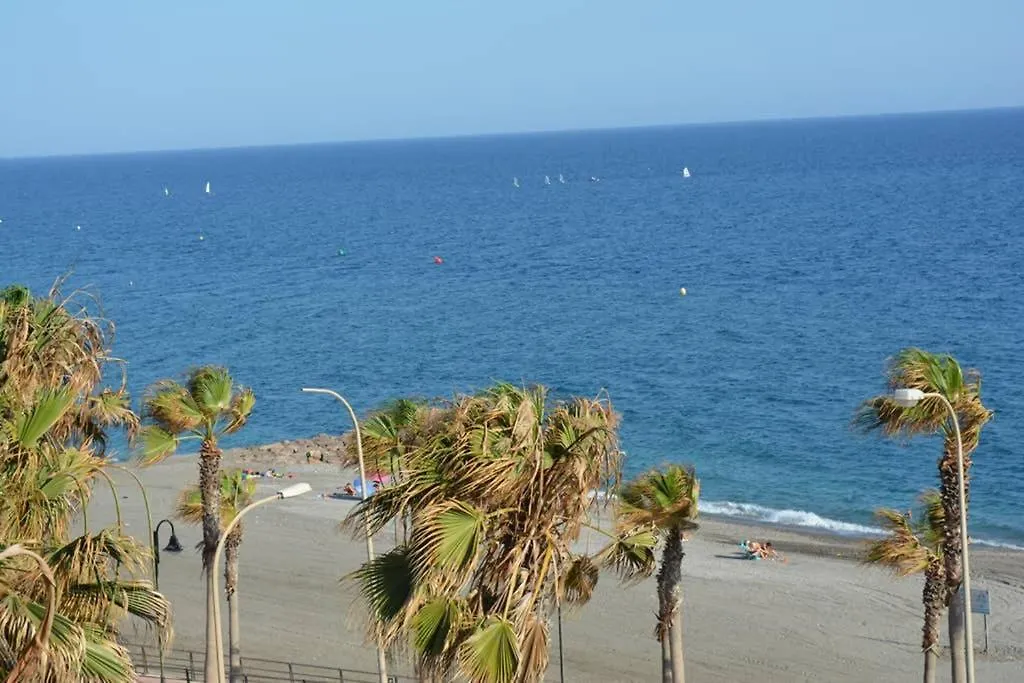 Estudio Delante Del Mar Adra